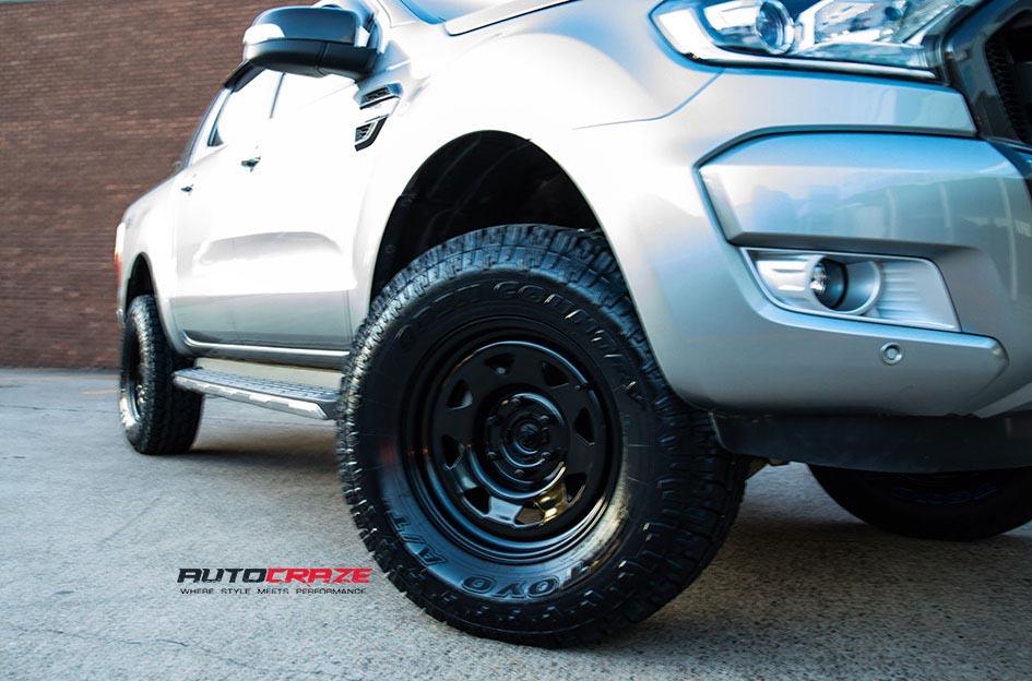 FORD-RANGER-TERRA-SATIN-BLACK